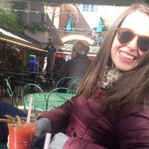 Meet your Posher, Caitilyn